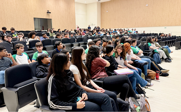 Com foco no Enem, alunos da Escola SESI participam de aulões de